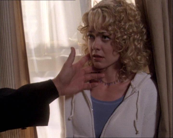 Charmed-Online-dot-net_121LoveHurts0940.jpg Charmed-Online-dot-net_121LoveHurts0940.jpg