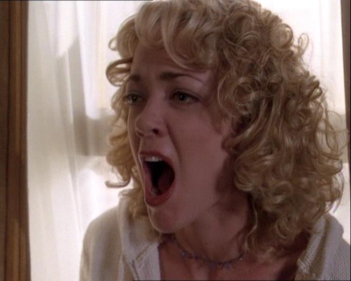 Charmed-Online-dot-net_121LoveHurts0965.jpg Charmed-Online-dot-net_121LoveHurts0965.jpg