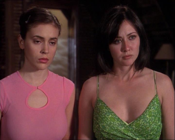 Charmed-Online-dot-net_121LoveHurts1040.jpg Charmed-Online-dot-net_121LoveHurts1040.jpg