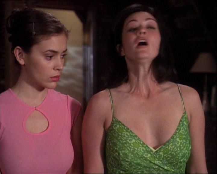 Charmed-Online-dot-net_121LoveHurts1070.jpg Charmed-Online-dot-net_121LoveHurts1070.jpg