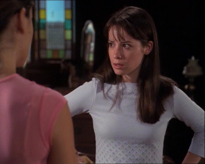 Charmed-Online-dot-net_121LoveHurts1102.jpg Charmed-Online-dot-net_121LoveHurts1102.jpg