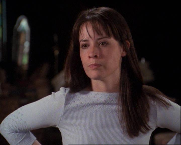 Charmed-Online-dot-net_121LoveHurts1116.jpg Charmed-Online-dot-net_121LoveHurts1116.jpg