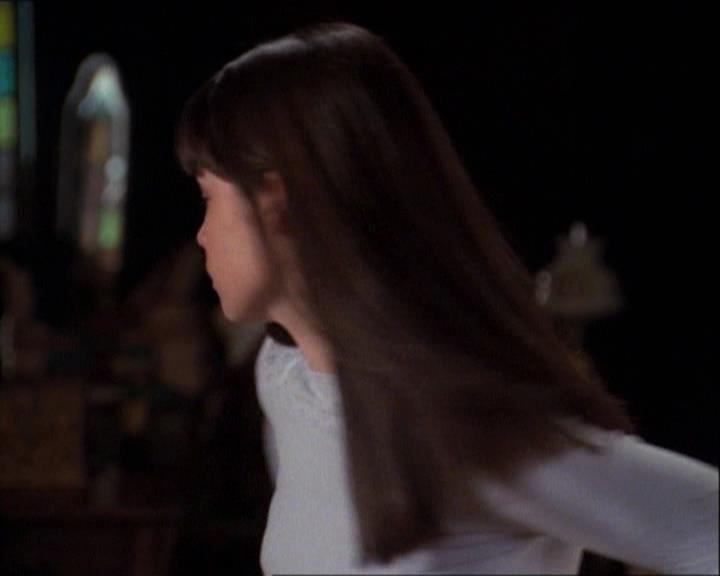 Charmed-Online-dot-net_121LoveHurts1117.jpg Charmed-Online-dot-net_121LoveHurts1117.jpg