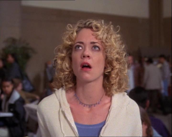 Charmed-Online-dot-net_121LoveHurts1278.jpg Charmed-Online-dot-net_121LoveHurts1278.jpg