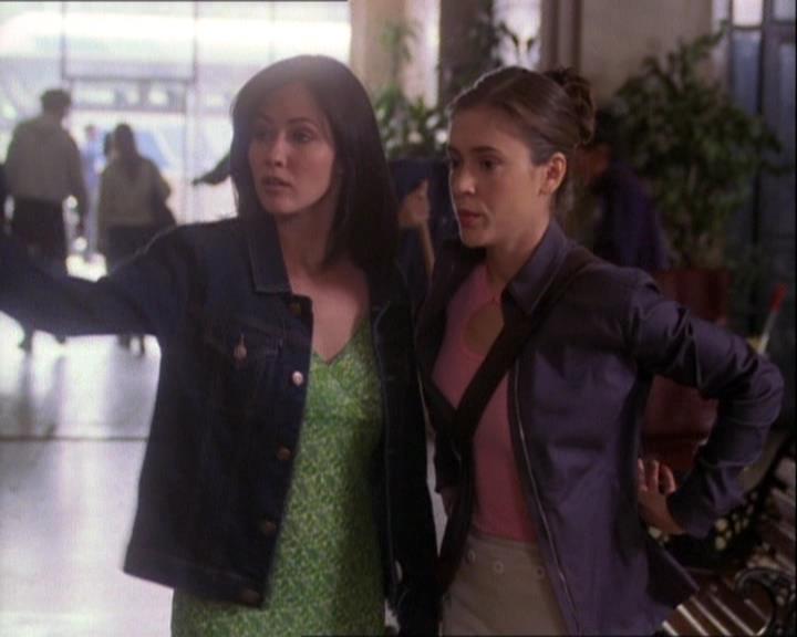 Charmed-Online-dot-net_121LoveHurts1314.jpg Charmed-Online-dot-net_121LoveHurts1314.jpg