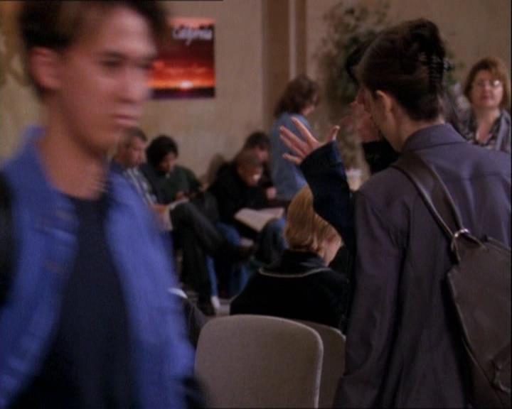 Charmed-Online-dot-net_121LoveHurts1325.jpg Charmed-Online-dot-net_121LoveHurts1325.jpg