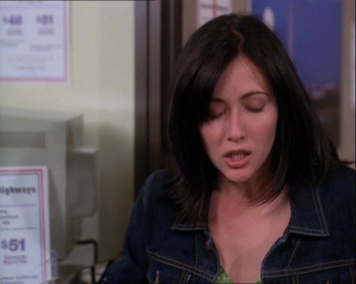 Charmed-Online-dot-net_121LoveHurts1338.jpg Charmed-Online-dot-net_121LoveHurts1338.jpg