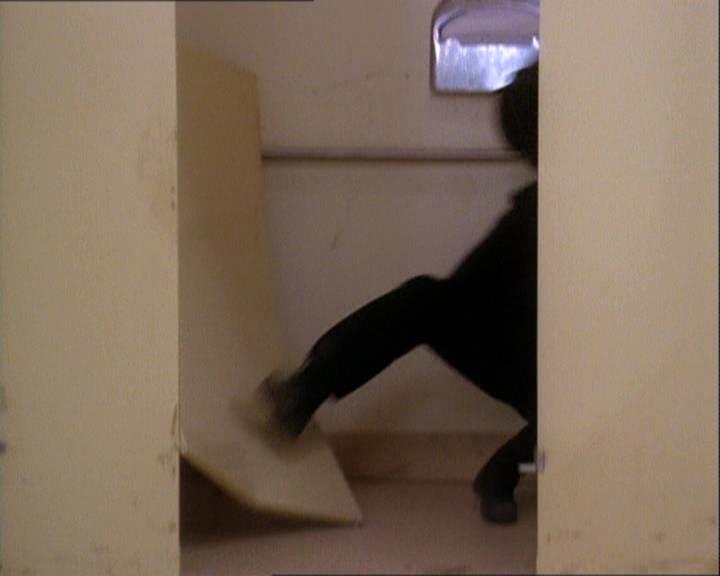 Charmed-Online-dot-net_121LoveHurts1414.jpg Charmed-Online-dot-net_121LoveHurts1414.jpg