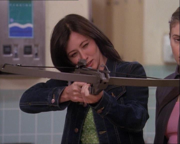 Charmed-Online-dot-net_121LoveHurts1422.jpg Charmed-Online-dot-net_121LoveHurts1422.jpg