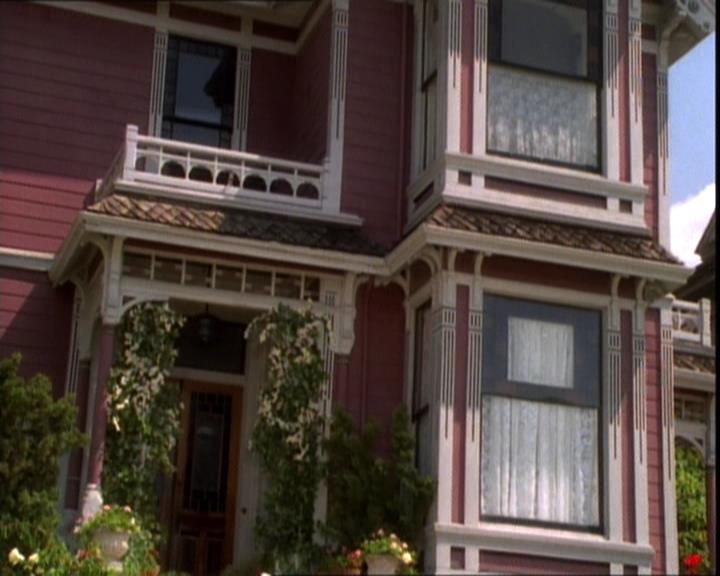 Charmed-Online-dot-net_121LoveHurts1436.jpg Charmed-Online-dot-net_121LoveHurts1436.jpg