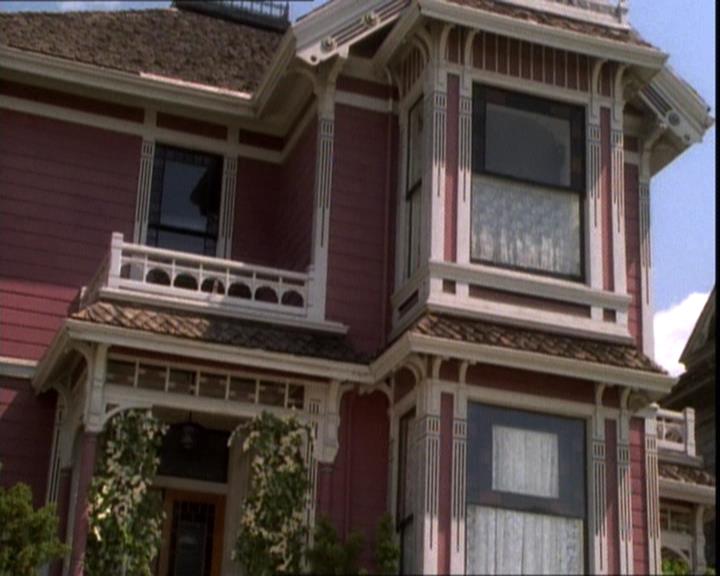 Charmed-Online-dot-net_121LoveHurts1437.jpg Charmed-Online-dot-net_121LoveHurts1437.jpg