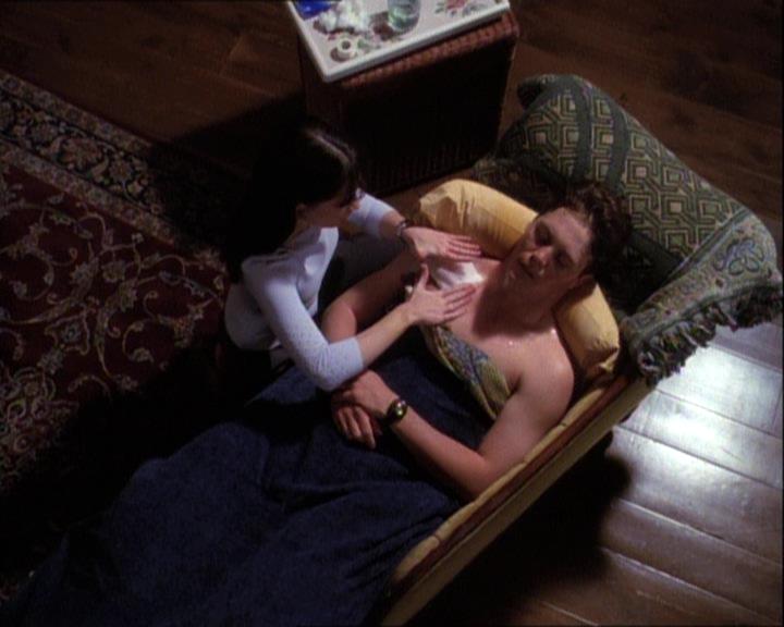 Charmed-Online-dot-net_121LoveHurts1448.jpg Charmed-Online-dot-net_121LoveHurts1448.jpg