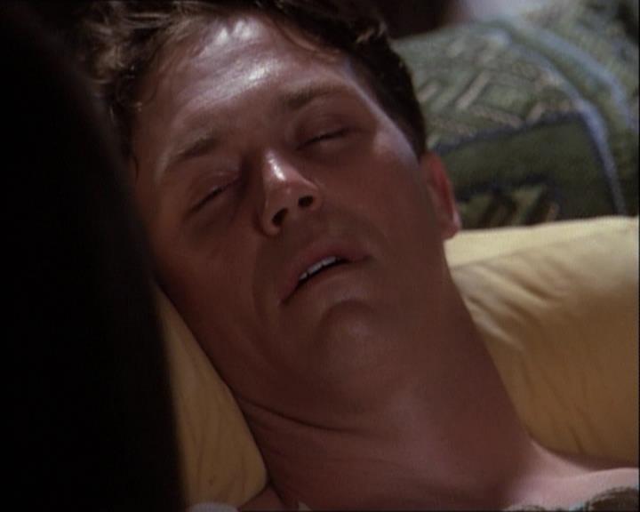 Charmed-Online-dot-net_121LoveHurts1454.jpg Charmed-Online-dot-net_121LoveHurts1454.jpg