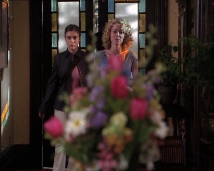 Charmed-Online-dot-net_121LoveHurts1485.jpg Charmed-Online-dot-net_121LoveHurts1485.jpg