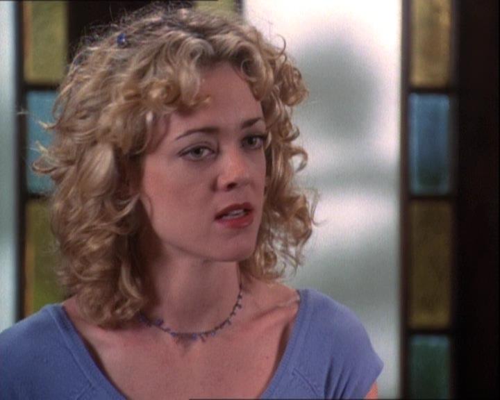 Charmed-Online-dot-net_121LoveHurts1564.jpg Charmed-Online-dot-net_121LoveHurts1564.jpg