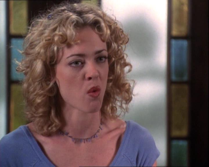 Charmed-Online-dot-net_121LoveHurts1565.jpg Charmed-Online-dot-net_121LoveHurts1565.jpg