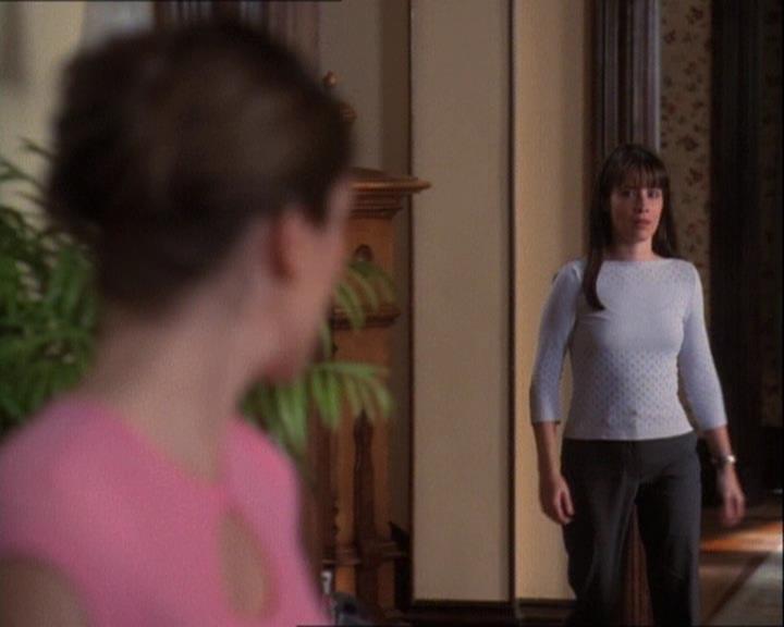 Charmed-Online-dot-net_121LoveHurts1573.jpg Charmed-Online-dot-net_121LoveHurts1573.jpg