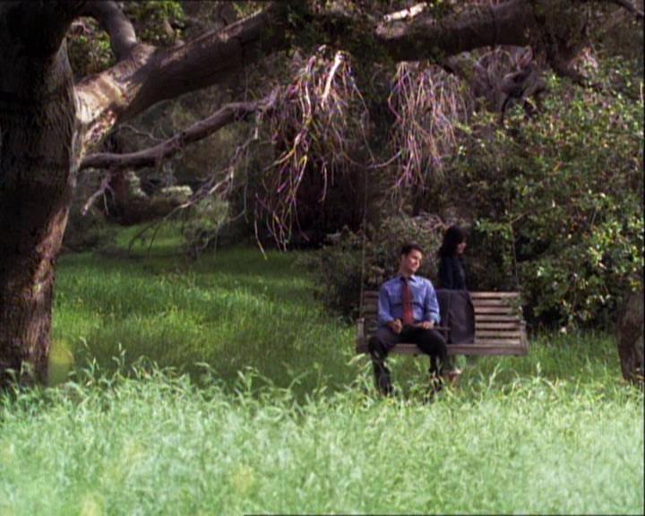 Charmed-Online-dot-net_121LoveHurts1595.jpg Charmed-Online-dot-net_121LoveHurts1595.jpg