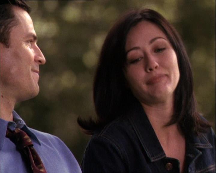 Charmed-Online-dot-net_121LoveHurts1600.jpg Charmed-Online-dot-net_121LoveHurts1600.jpg