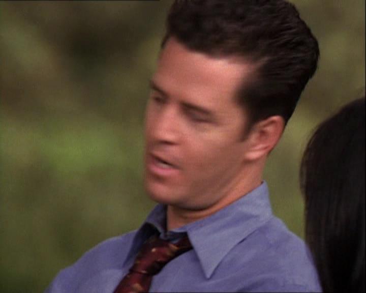 Charmed-Online-dot-net_121LoveHurts1617.jpg Charmed-Online-dot-net_121LoveHurts1617.jpg