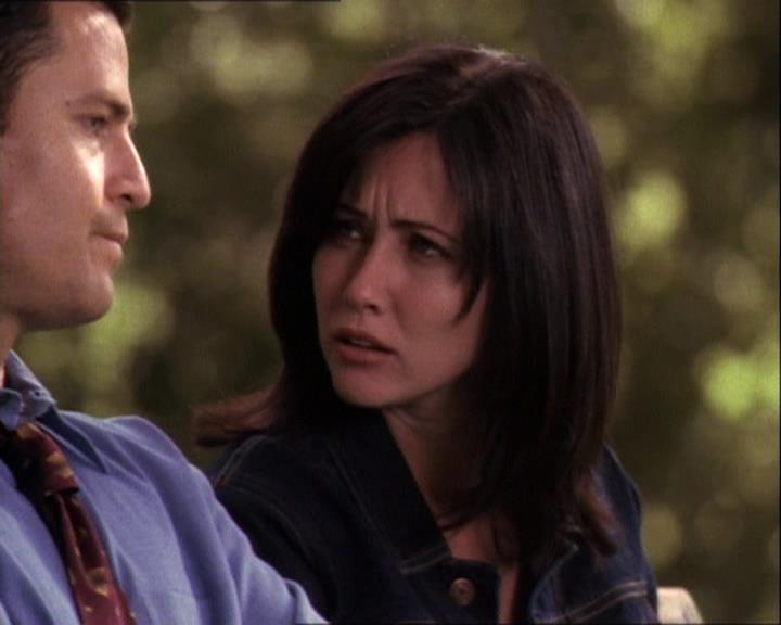 Charmed-Online-dot-net_121LoveHurts1634.jpg Charmed-Online-dot-net_121LoveHurts1634.jpg