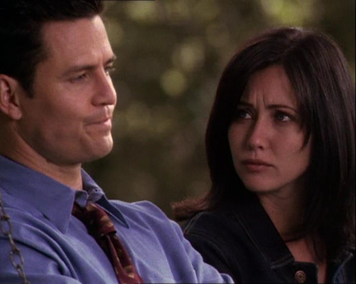 Charmed-Online-dot-net_121LoveHurts1641.jpg Charmed-Online-dot-net_121LoveHurts1641.jpg