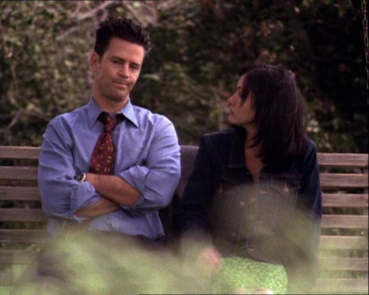 Charmed-Online-dot-net_121LoveHurts1654.jpg Charmed-Online-dot-net_121LoveHurts1654.jpg