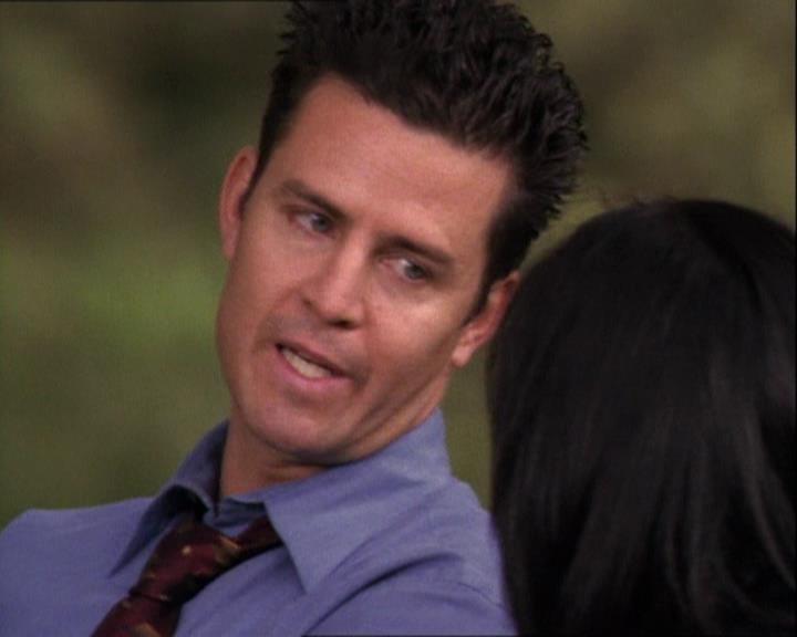 Charmed-Online-dot-net_121LoveHurts1660.jpg Charmed-Online-dot-net_121LoveHurts1660.jpg