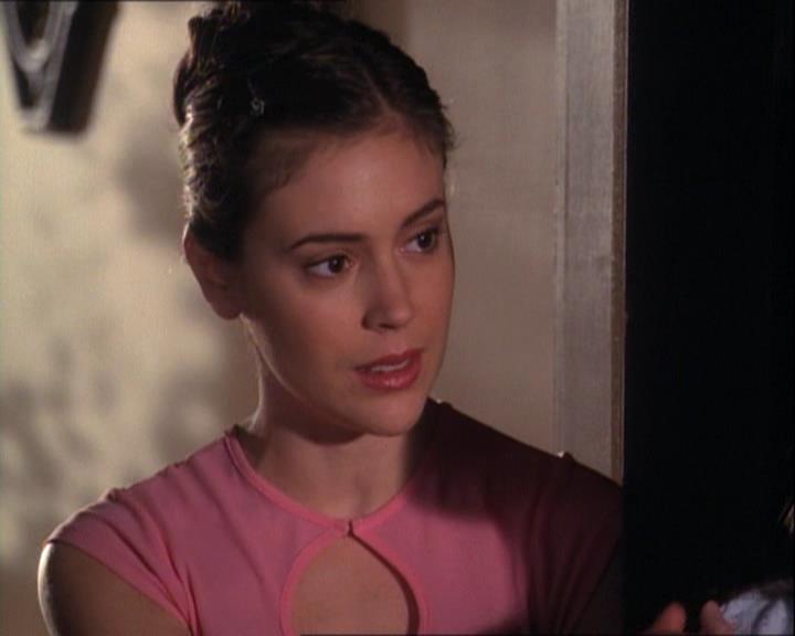 Charmed-Online-dot-net_121LoveHurts1709.jpg Charmed-Online-dot-net_121LoveHurts1709.jpg