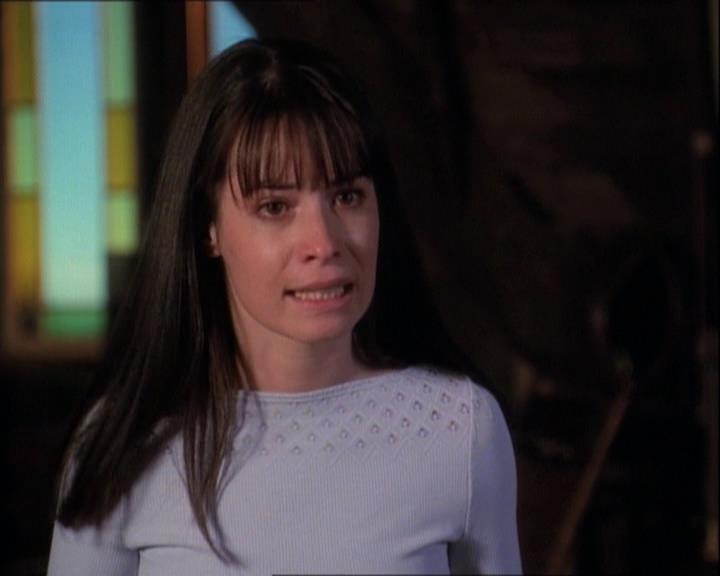 Charmed-Online-dot-net_121LoveHurts1717.jpg Charmed-Online-dot-net_121LoveHurts1717.jpg