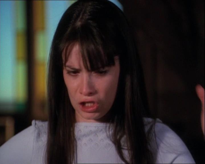 Charmed-Online-dot-net_121LoveHurts1724.jpg Charmed-Online-dot-net_121LoveHurts1724.jpg