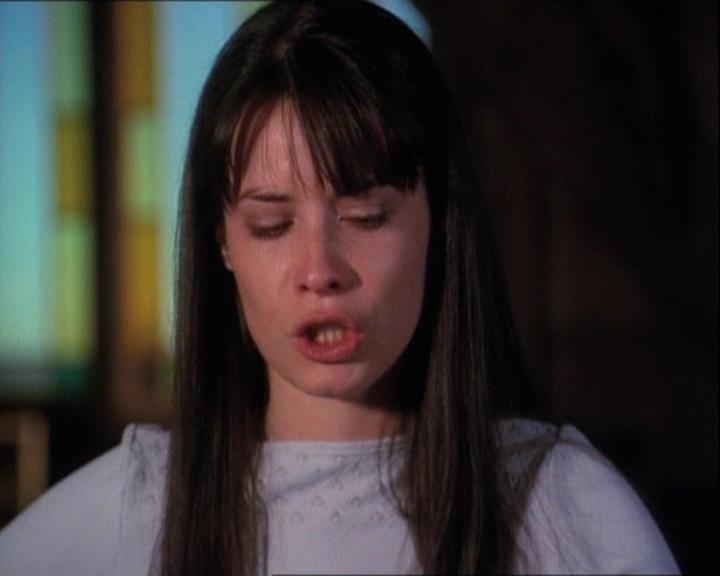 Charmed-Online-dot-net_121LoveHurts1725.jpg Charmed-Online-dot-net_121LoveHurts1725.jpg