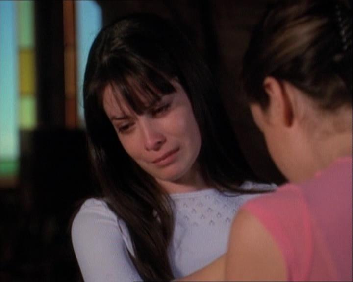 Charmed-Online-dot-net_121LoveHurts1754.jpg Charmed-Online-dot-net_121LoveHurts1754.jpg