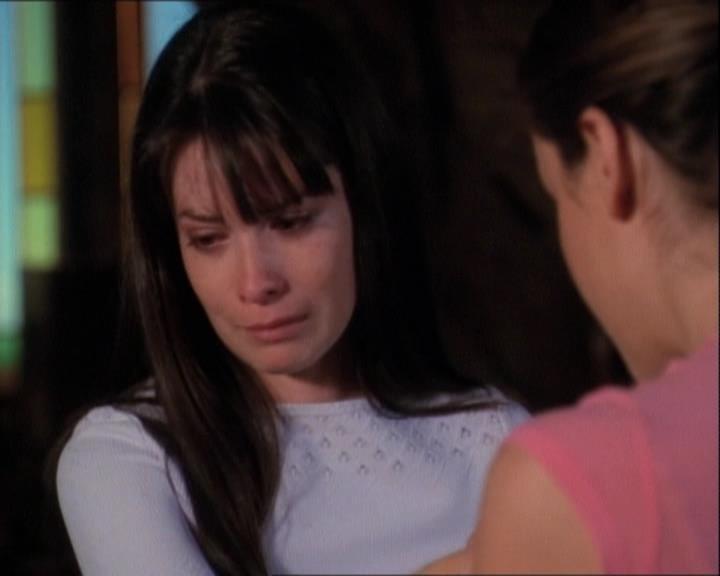 Charmed-Online-dot-net_121LoveHurts1755.jpg Charmed-Online-dot-net_121LoveHurts1755.jpg