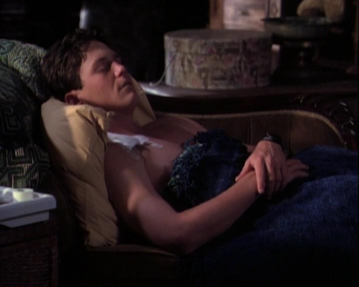 Charmed-Online-dot-net_121LoveHurts1759.jpg Charmed-Online-dot-net_121LoveHurts1759.jpg