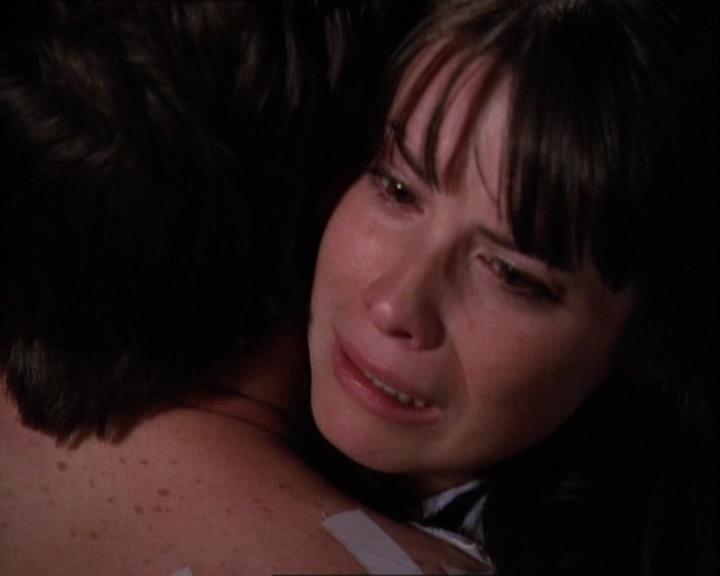 Charmed-Online-dot-net_121LoveHurts1822.jpg Charmed-Online-dot-net_121LoveHurts1822.jpg