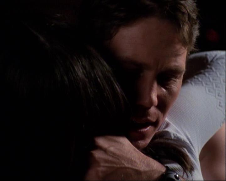 Charmed-Online-dot-net_121LoveHurts1827.jpg Charmed-Online-dot-net_121LoveHurts1827.jpg