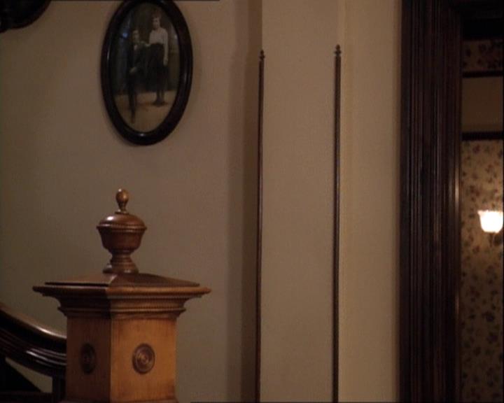 Charmed-Online-dot-net_121LoveHurts1852.jpg Charmed-Online-dot-net_121LoveHurts1852.jpg