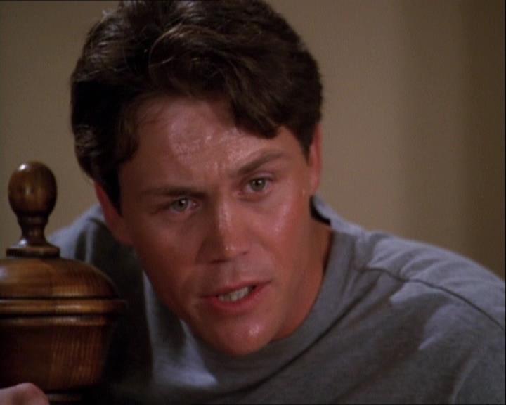 Charmed-Online-dot-net_121LoveHurts1865.jpg Charmed-Online-dot-net_121LoveHurts1865.jpg