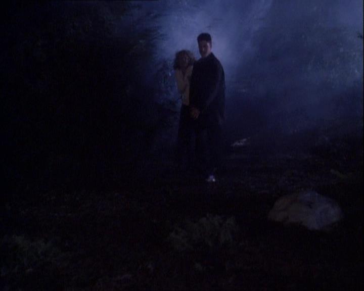 Charmed-Online-dot-net_121LoveHurts1977.jpg Charmed-Online-dot-net_121LoveHurts1977.jpg