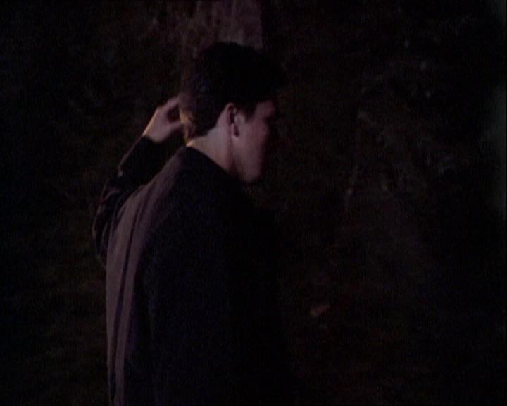 Charmed-Online-dot-net_121LoveHurts2040.jpg Charmed-Online-dot-net_121LoveHurts2040.jpg