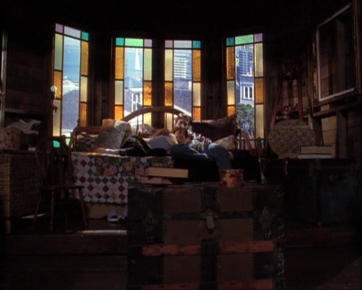 Charmed-Online-dot-net_121LoveHurts2091.jpg Charmed-Online-dot-net_121LoveHurts2091.jpg