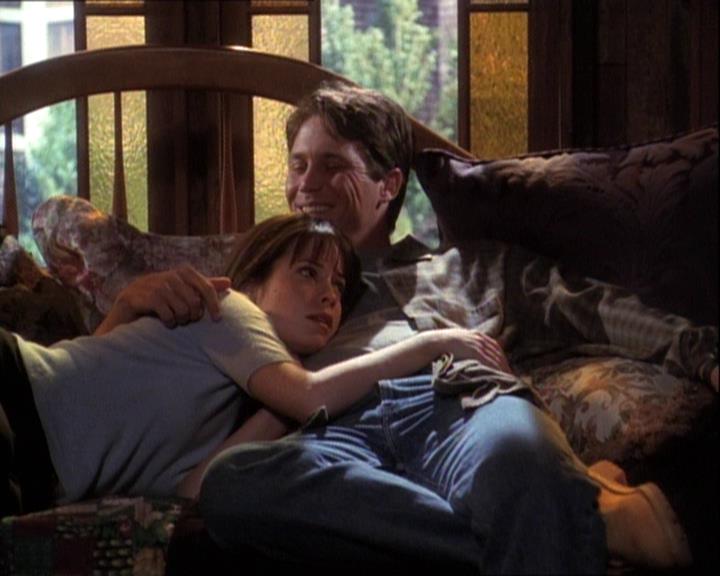 Charmed-Online-dot-net_121LoveHurts2114.jpg Charmed-Online-dot-net_121LoveHurts2114.jpg