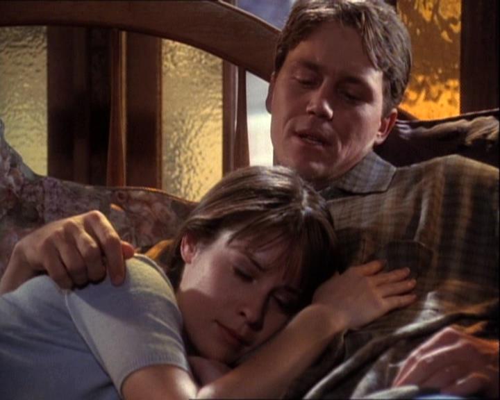 Charmed-Online-dot-net_121LoveHurts2147.jpg Charmed-Online-dot-net_121LoveHurts2147.jpg