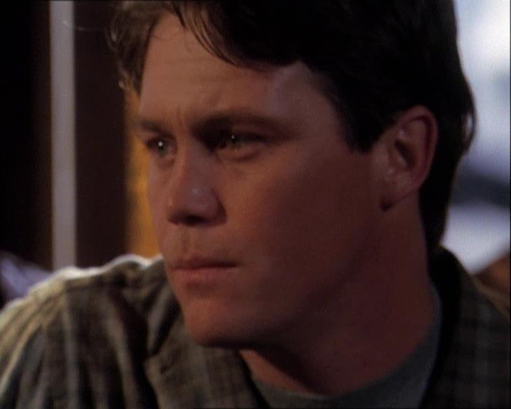 Charmed-Online-dot-net_121LoveHurts2185.jpg Charmed-Online-dot-net_121LoveHurts2185.jpg