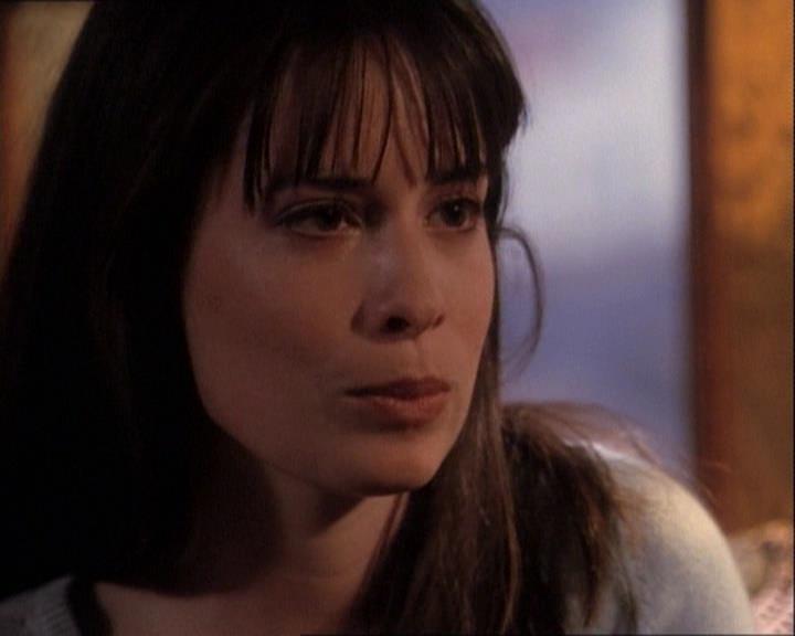 Charmed-Online-dot-net_121LoveHurts2187.jpg Charmed-Online-dot-net_121LoveHurts2187.jpg