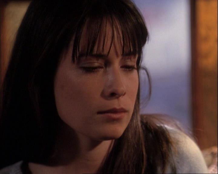 Charmed-Online-dot-net_121LoveHurts2199.jpg Charmed-Online-dot-net_121LoveHurts2199.jpg