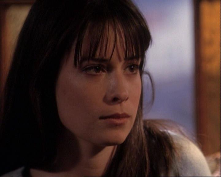 Charmed-Online-dot-net_121LoveHurts2200.jpg Charmed-Online-dot-net_121LoveHurts2200.jpg