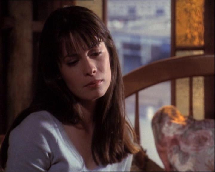 Charmed-Online-dot-net_121LoveHurts2225.jpg Charmed-Online-dot-net_121LoveHurts2225.jpg