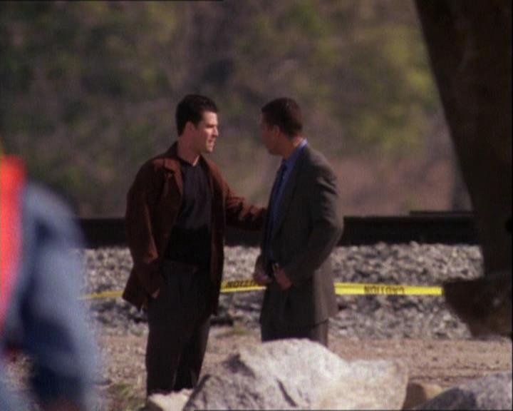 Charmed-Online-dot-net_121LoveHurts2237.jpg Charmed-Online-dot-net_121LoveHurts2237.jpg